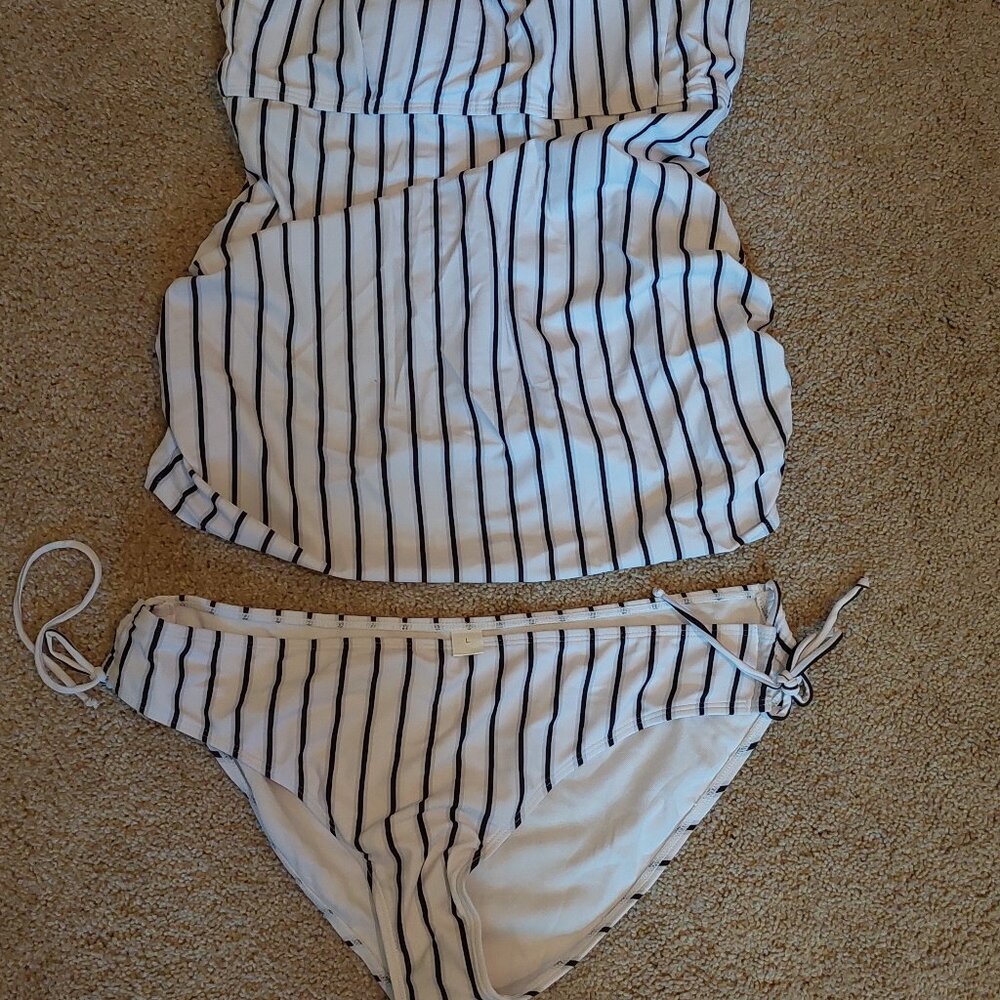 Women's 2 pc Brand New Tempotrek Bathing Suit